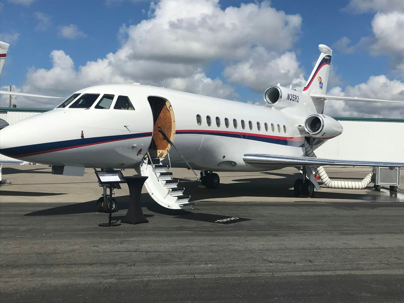 Silicon Valley private aircraft and airports — UHNW mobility
